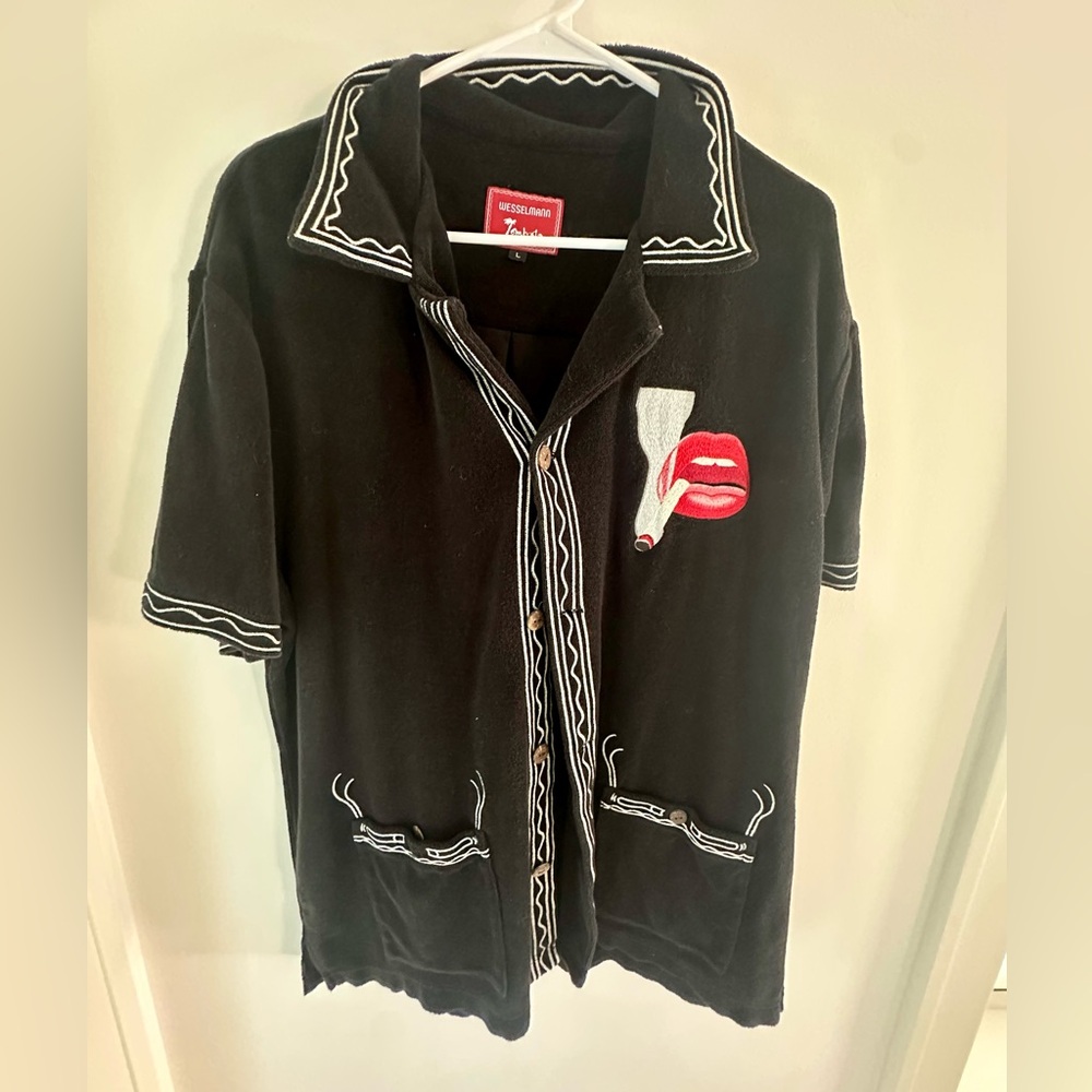 Wesselmann Black Shirt with Embroidered Design